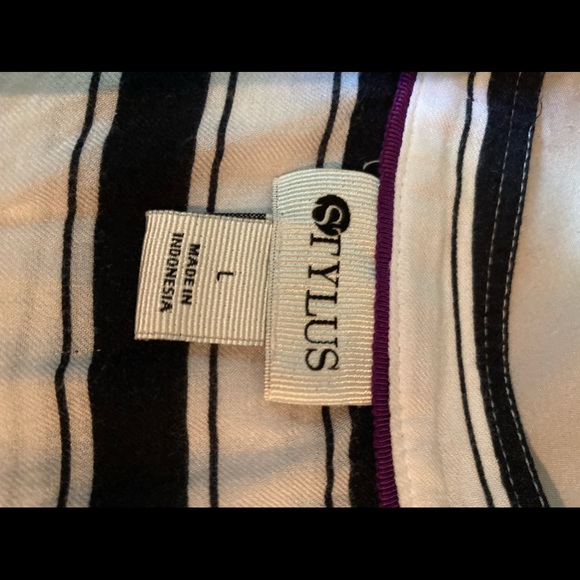 Top - Picture 2 of 6